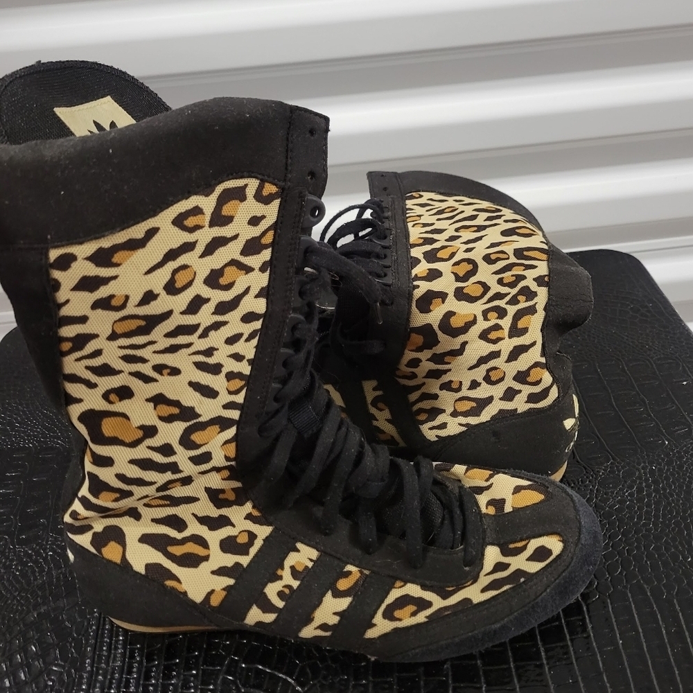 Leopard Print Women's High-Top Sneakers